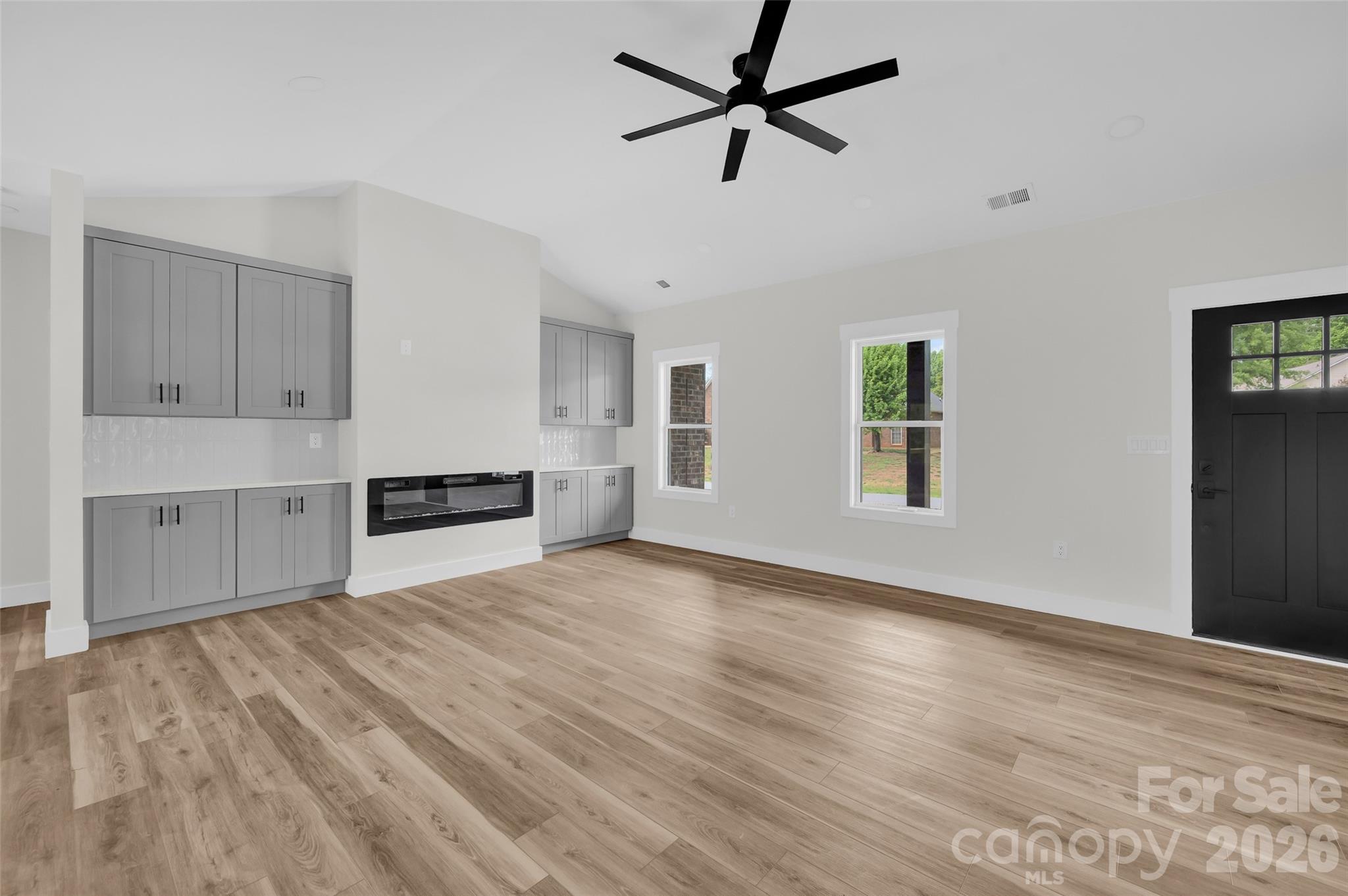 906 4th Street Northeast Conover, NC 28613 - Photo 6 of 24
