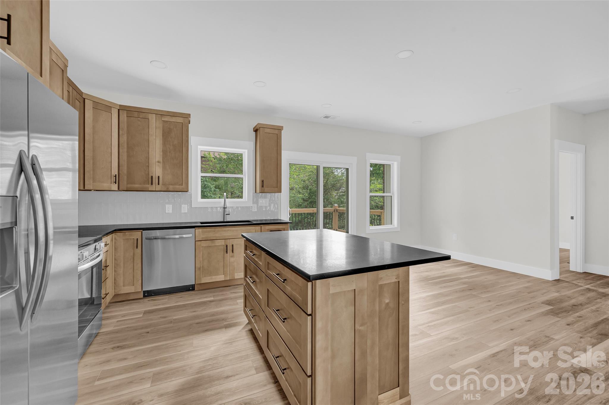 906 4th Street Northeast Conover, NC 28613 - Photo 9 of 24