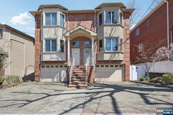 a front view of a residential apartment building