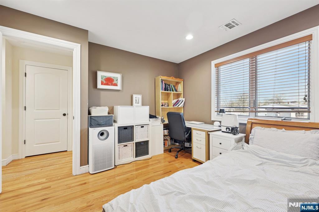421 Lafayette Avenue, Unit 421 Cliffside Park, NJ 07010 - Photo 17 of 30