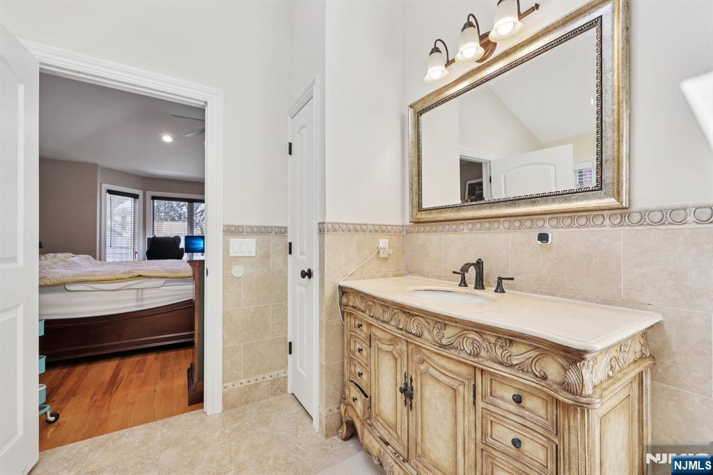 421 Lafayette Avenue, Unit 421 Cliffside Park, NJ 07010 - Photo 24 of 30