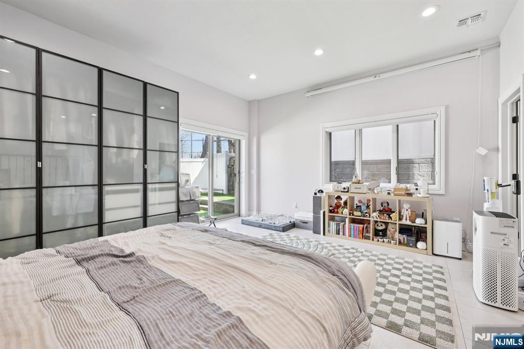 421 Lafayette Avenue, Unit 421 Cliffside Park, NJ 07010 - Photo 25 of 30