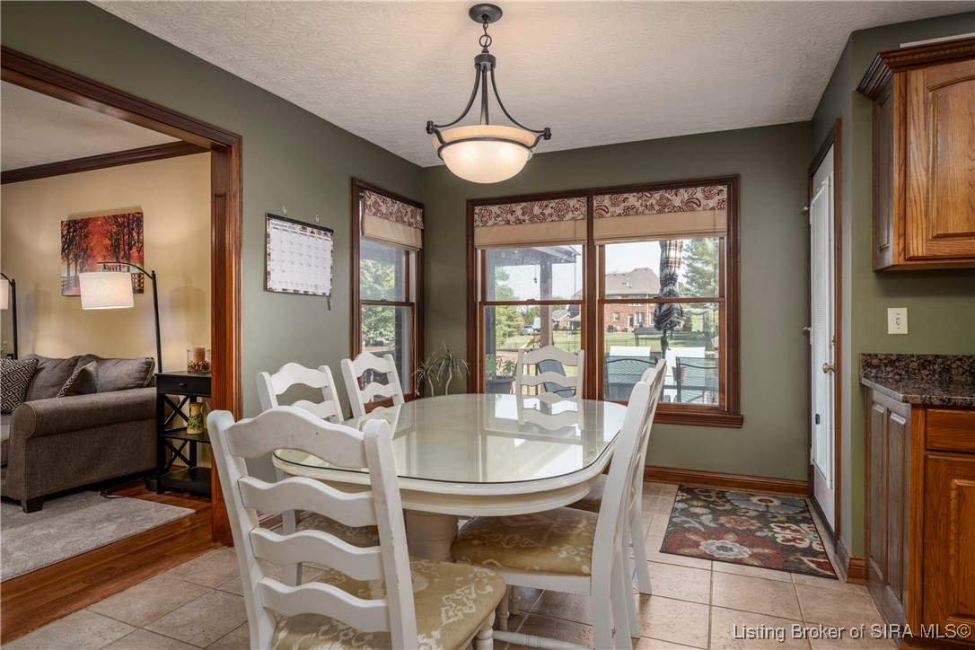 6002 Springcrest Drive Georgetown, IN 47122 - Photo 12 of 40