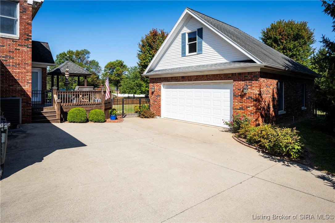 6002 Springcrest Drive Georgetown, IN 47122 - Photo 36 of 40