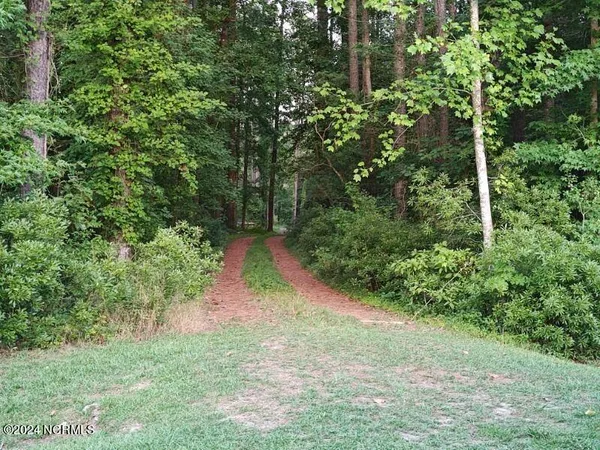 $69,999 | 33 Mixon Creek Drive, Bath, NC 27808