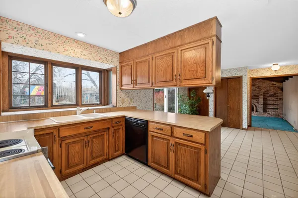 $450,000 | 3525 Longfellow Road North, Fargo, ND 58102