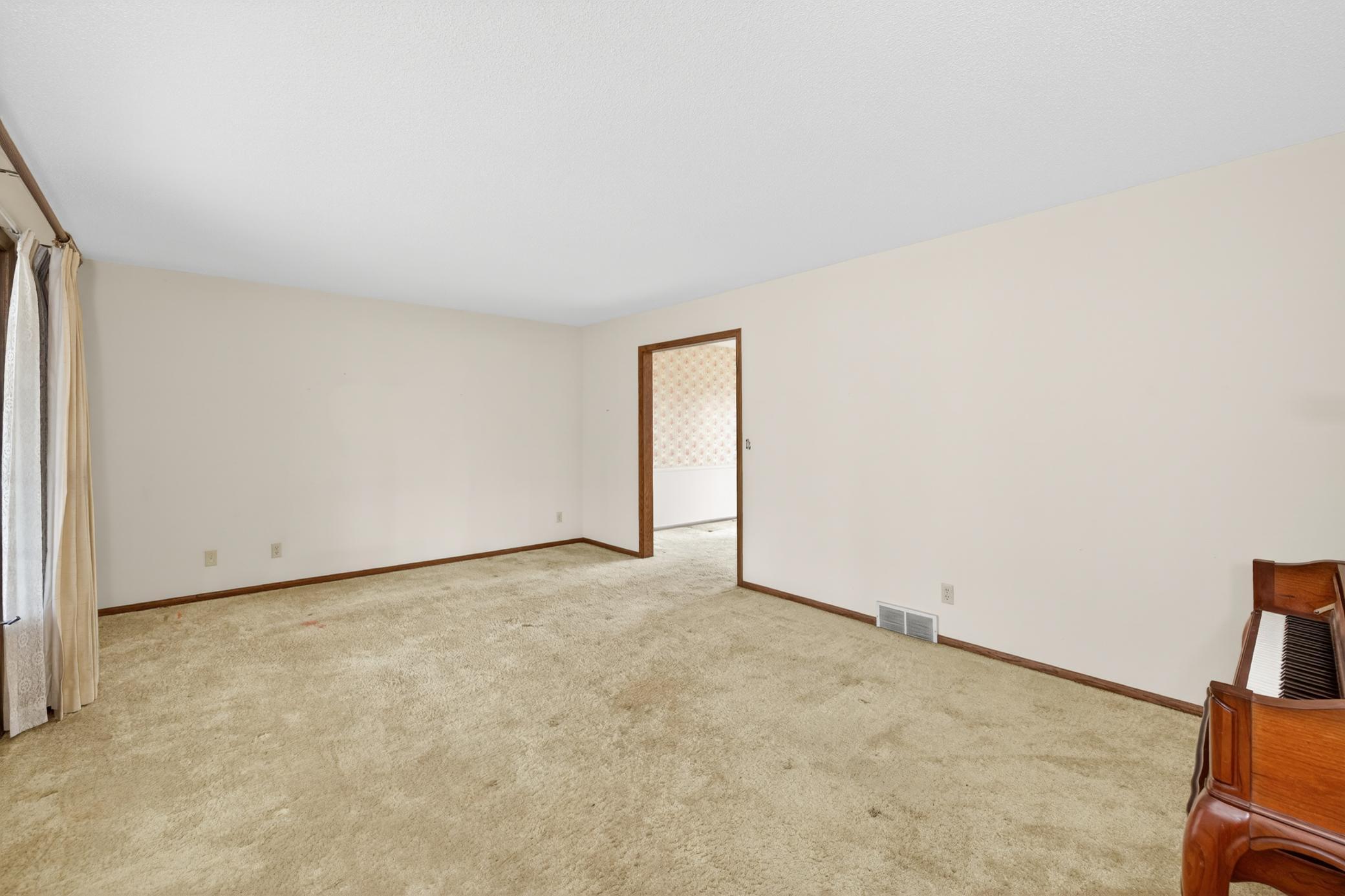 3525 Longfellow Road North Fargo, ND 58102 - Photo 8 of 38