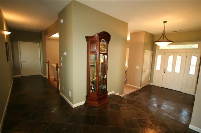 6325 South Saddle Ridge Road Greenacres, WA 99016 - Photo 2 of 9