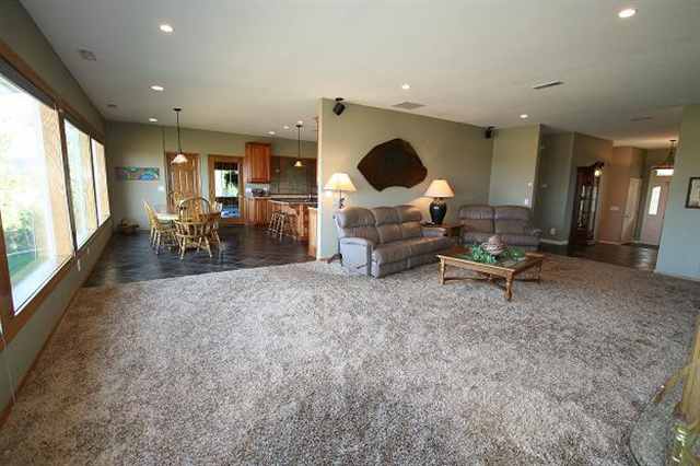 6325 South Saddle Ridge Road Greenacres, WA 99016 - Photo 5 of 9