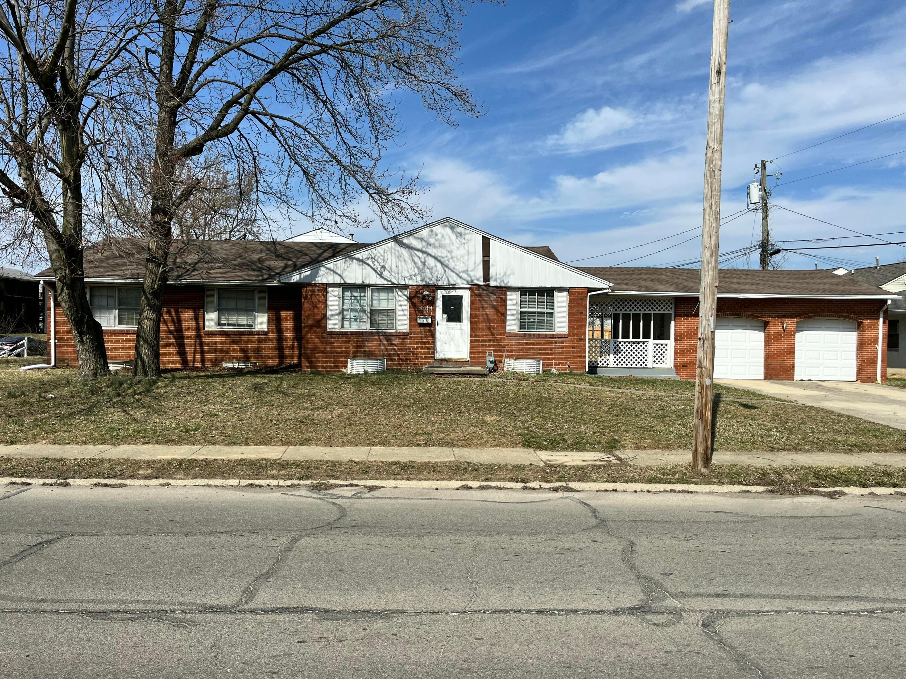 3614 Eakin Road Columbus, OH 43204 - Photo 2 of 5 3614 Eakin
