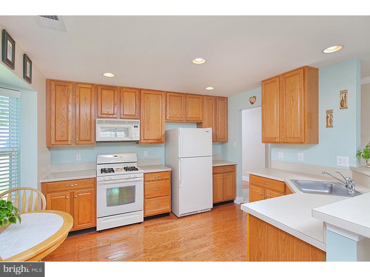 13 Brattleboro Road Woolwich Township, NJ 08085 - Photo 4 of 25 Kitchen