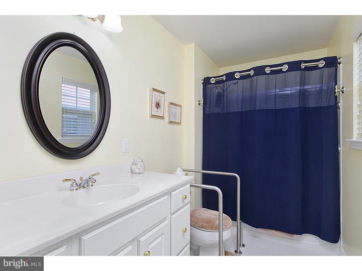 13 Brattleboro Road Woolwich Township, NJ 08085 - Photo 8 of 25 Master Bathroom