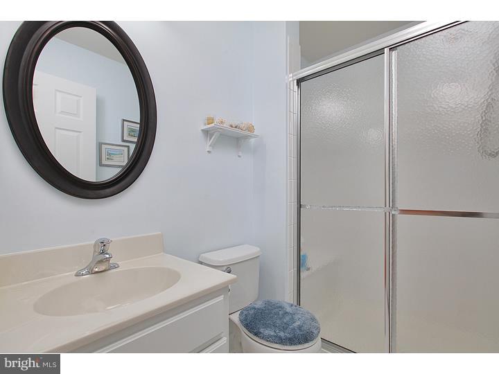 13 Brattleboro Road Woolwich Township, NJ 08085 - Photo 10 of 25 Bathroom