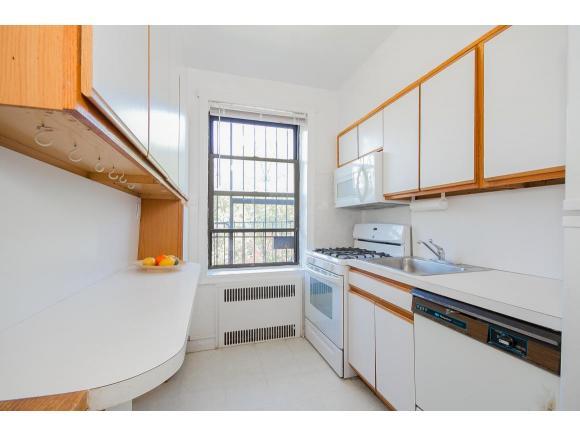 1710 Avenue H, Unit E5 Brooklyn, NY 11230 - Photo 4 of 10 Kitchen