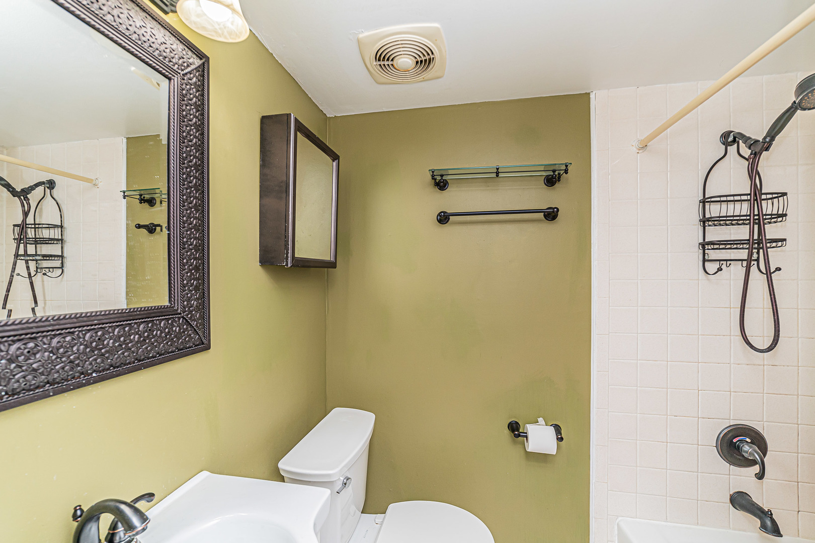 714 East Algonquin Road, Unit J101 Arlington Heights, IL 60005 - Photo 19 of 28 a bathroom with a shower
