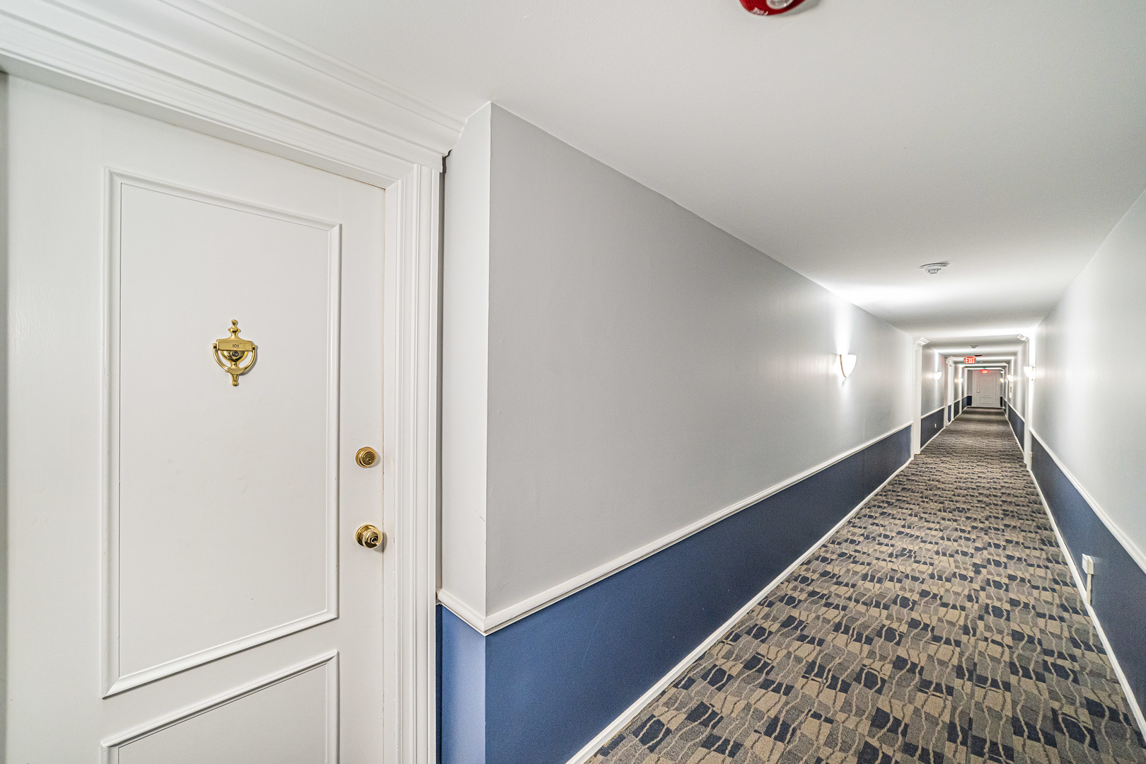 714 East Algonquin Road, Unit J101 Arlington Heights, IL 60005 - Photo 4 of 28