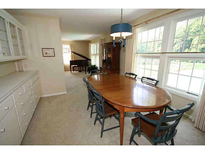 4050 North Riverside Drive Columbus, IN 47203 - Photo 11 of 24