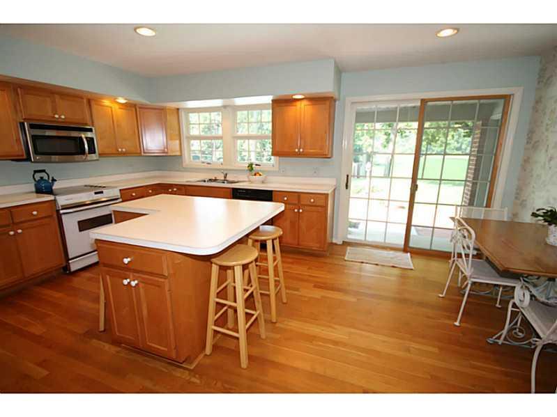 4050 North Riverside Drive Columbus, IN 47203 - Photo 13 of 24