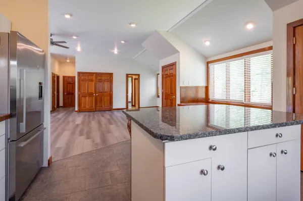 $3,600 | 51 Depot Road, Hampton Falls, NH 03844