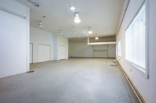 $3,600 | 51 Depot Road, Hampton Falls, NH 03844