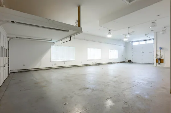 $3,600 | 51 Depot Road, Hampton Falls, NH 03844