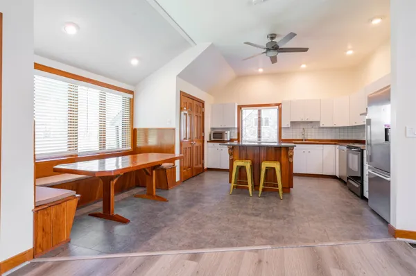 $3,600 | 51 Depot Road, Hampton Falls, NH 03844