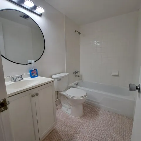 $1,600 | 42 Waltham B, West Palm Beach, FL 33417