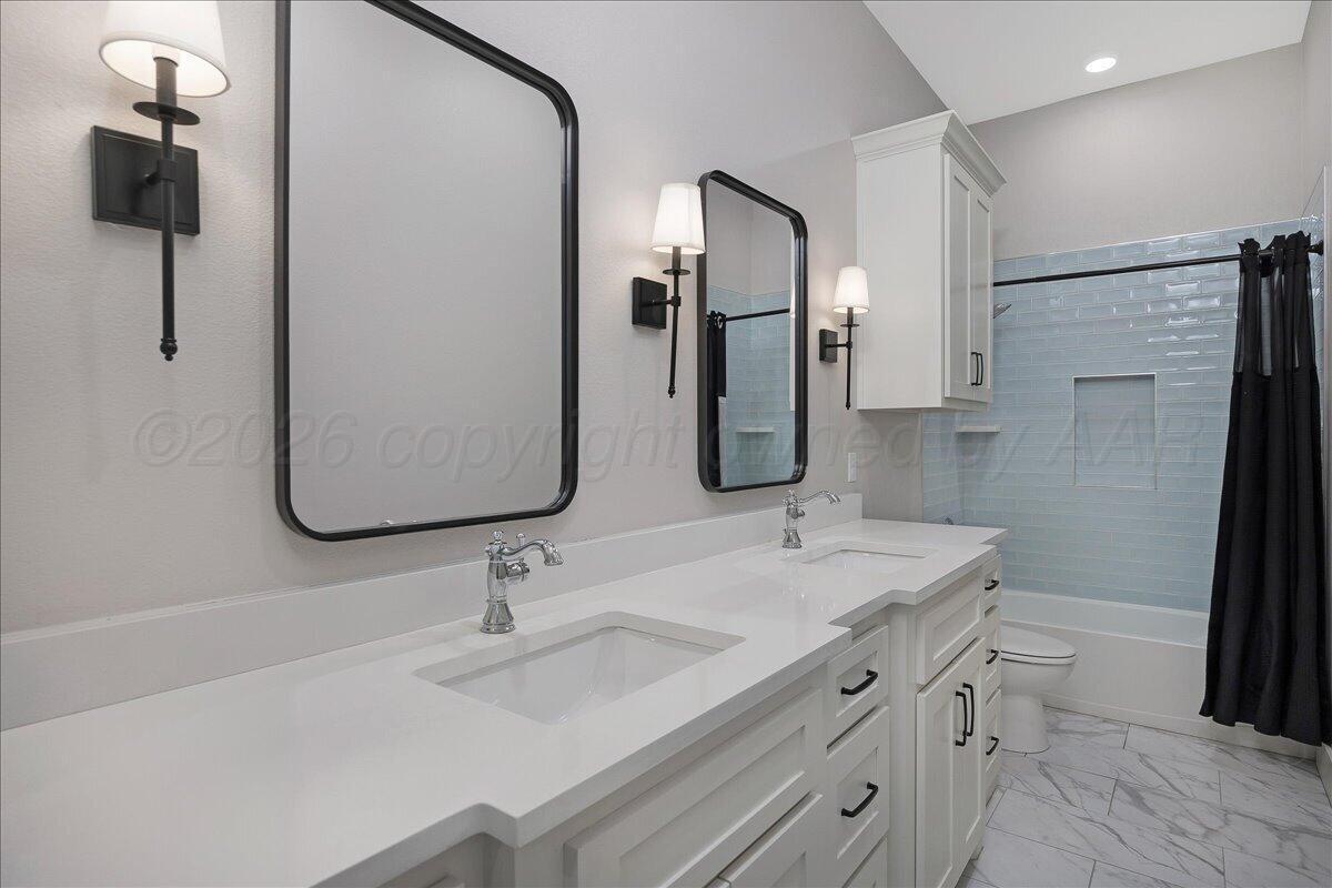6300 Foley Square Street Amarillo, TX 79119 - Photo 16 of 39 Bathroom 2