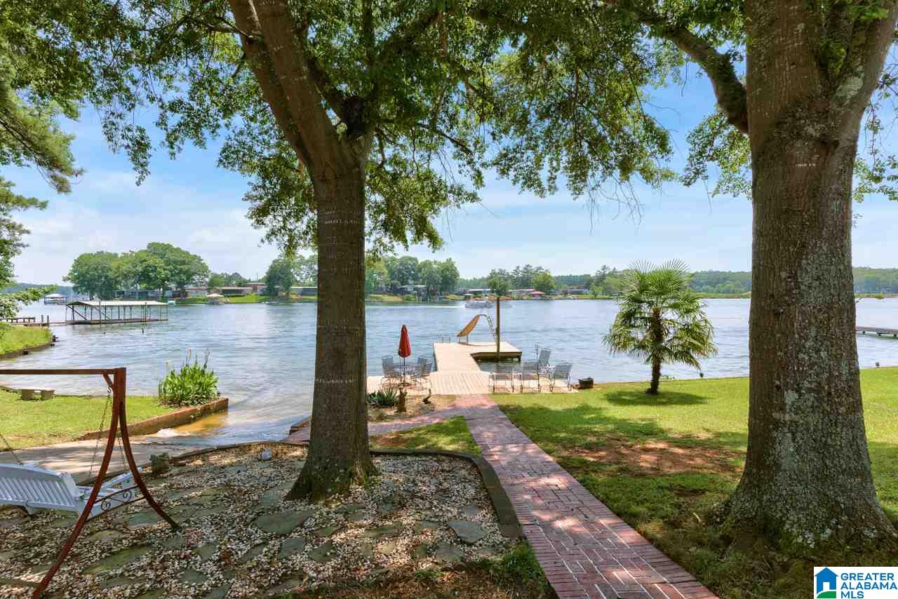 395 Rabbit Point Road Cropwell, AL 35054 - Photo 3 of 45