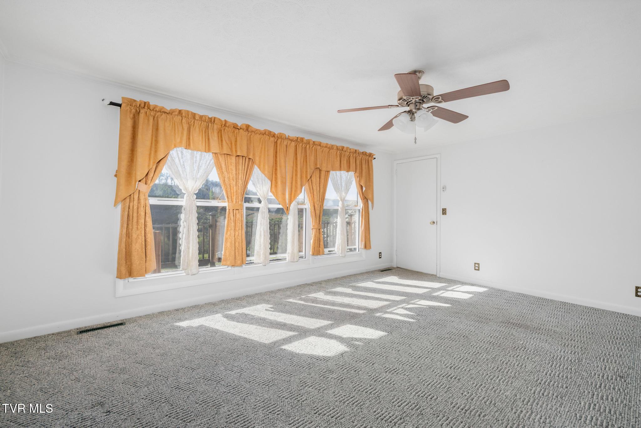 1236 Dunlap Road Kingsport, TN 37663 - Photo 12 of 61 IMG_8693