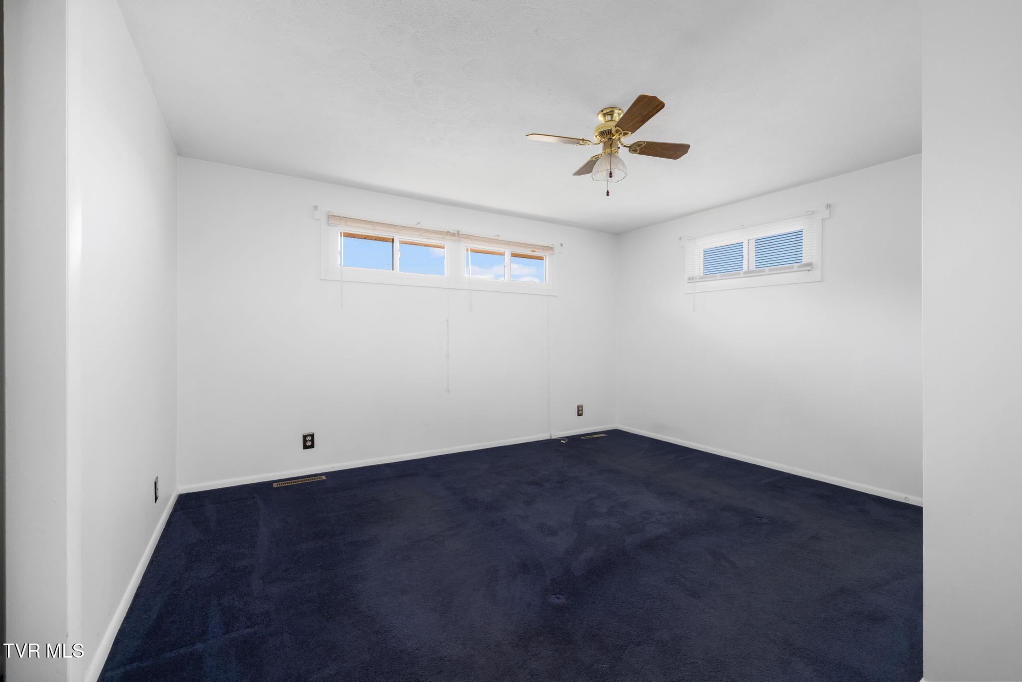 1236 Dunlap Road Kingsport, TN 37663 - Photo 23 of 61 IMG_8811