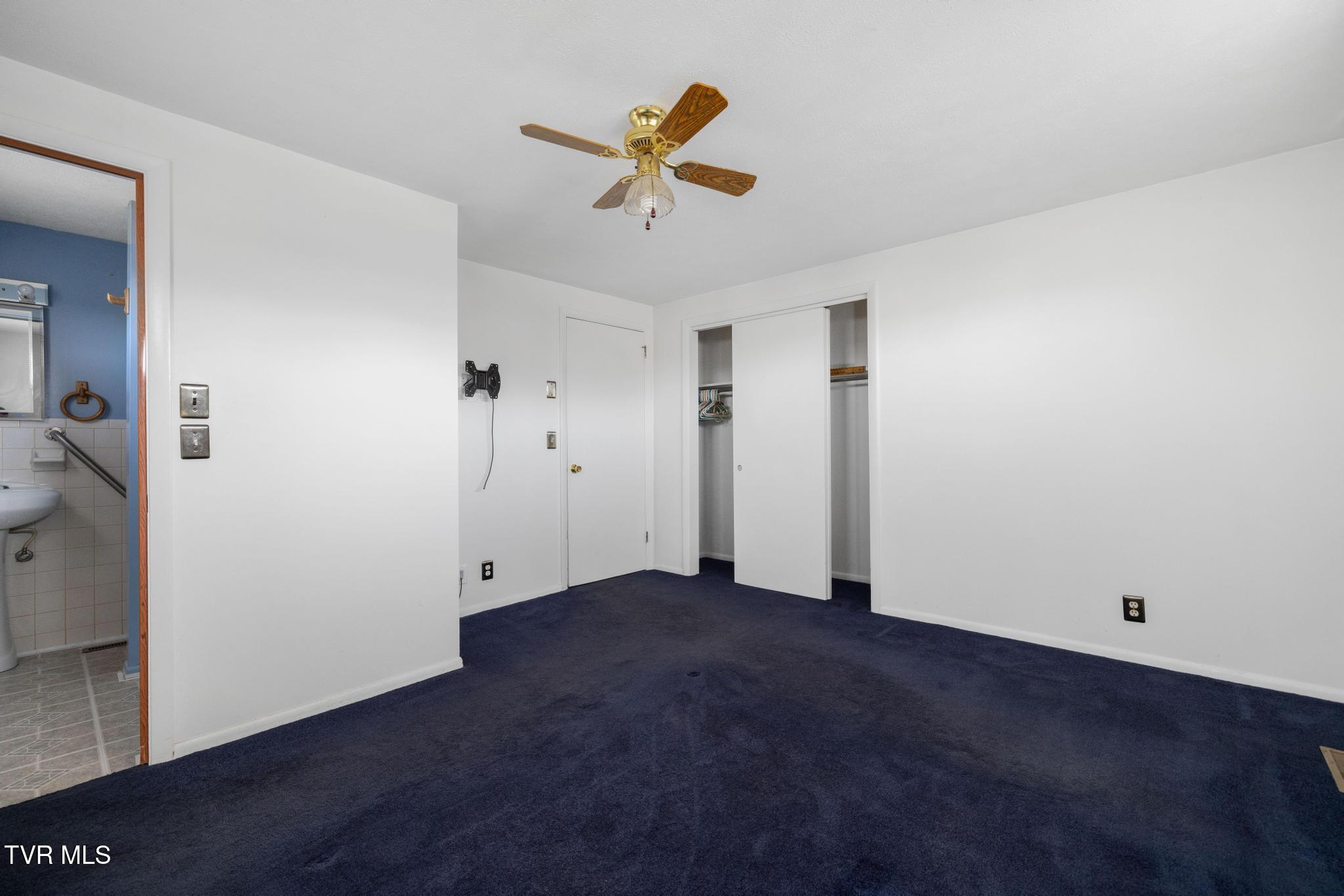 1236 Dunlap Road Kingsport, TN 37663 - Photo 25 of 61 IMG_8824