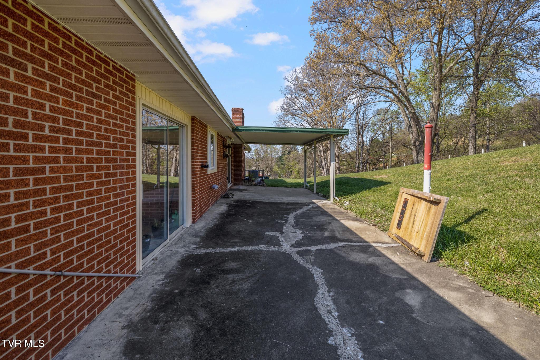 1236 Dunlap Road Kingsport, TN 37663 - Photo 47 of 61 IMG_8894