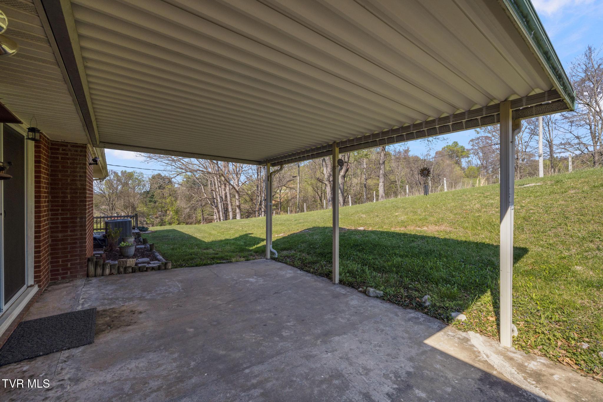 1236 Dunlap Road Kingsport, TN 37663 - Photo 48 of 61 IMG_8895