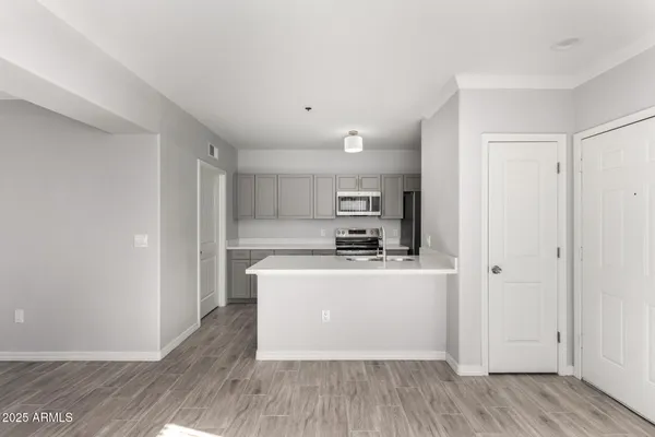 $244,900 | 2134 East Broadway Road, Unit 1035, Tempe, AZ 85282