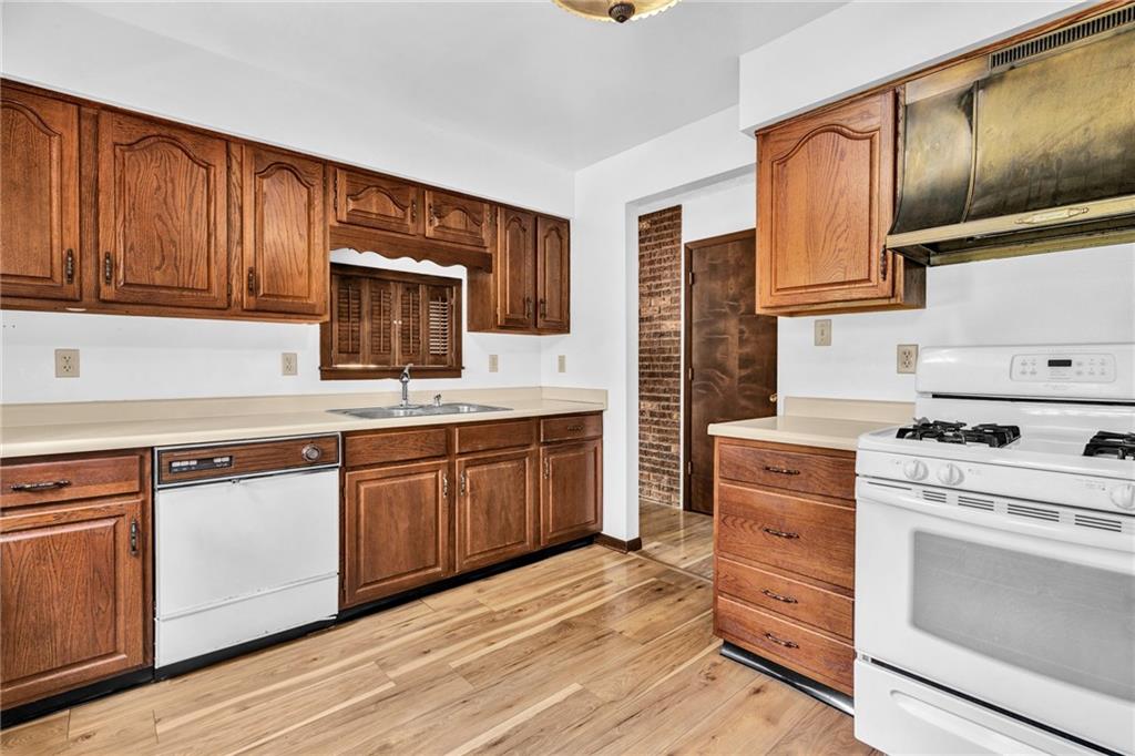 185 Stone Quarry Road Monaca, PA 15061 - Photo 3 of 24 Gallery Image 3