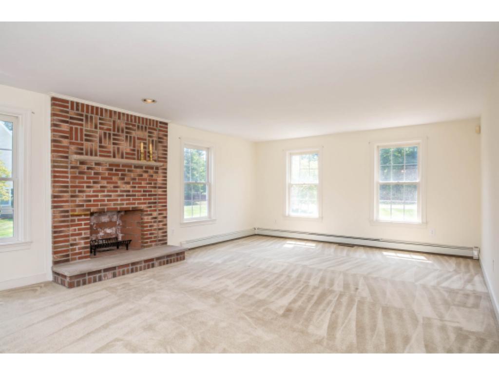 6 Copper Beech Road Salem, NH 03079 - Photo 12 of 36