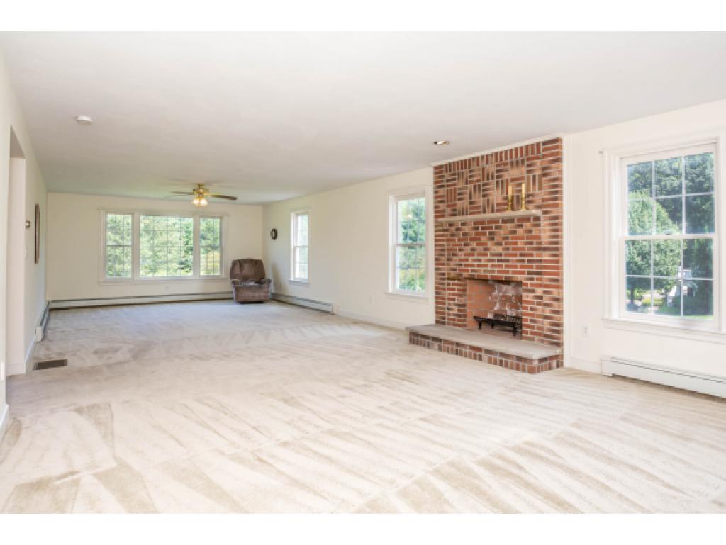 6 Copper Beech Road Salem, NH 03079 - Photo 13 of 36