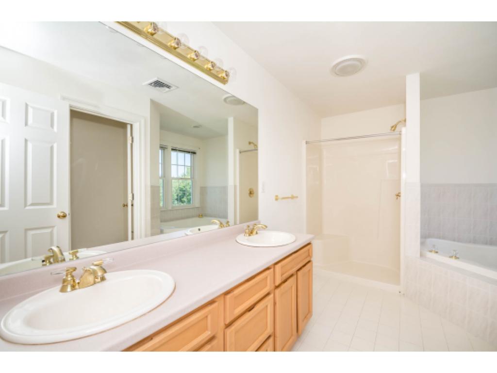6 Copper Beech Road Salem, NH 03079 - Photo 28 of 36