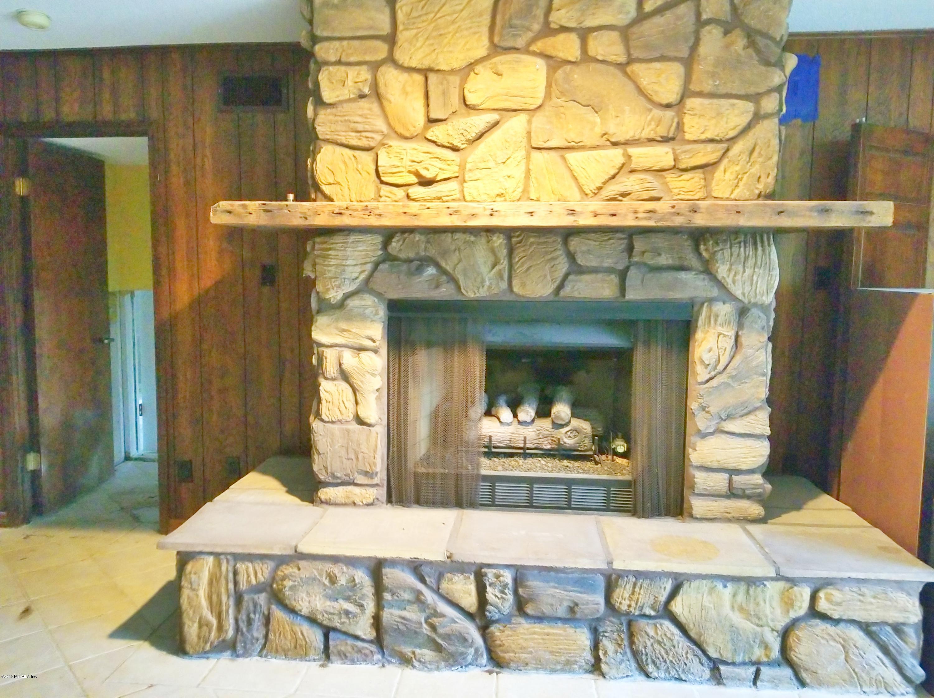 1335 Ryar Road Jacksonville, FL 32216 - Photo 17 of 25 hdr_00579_1