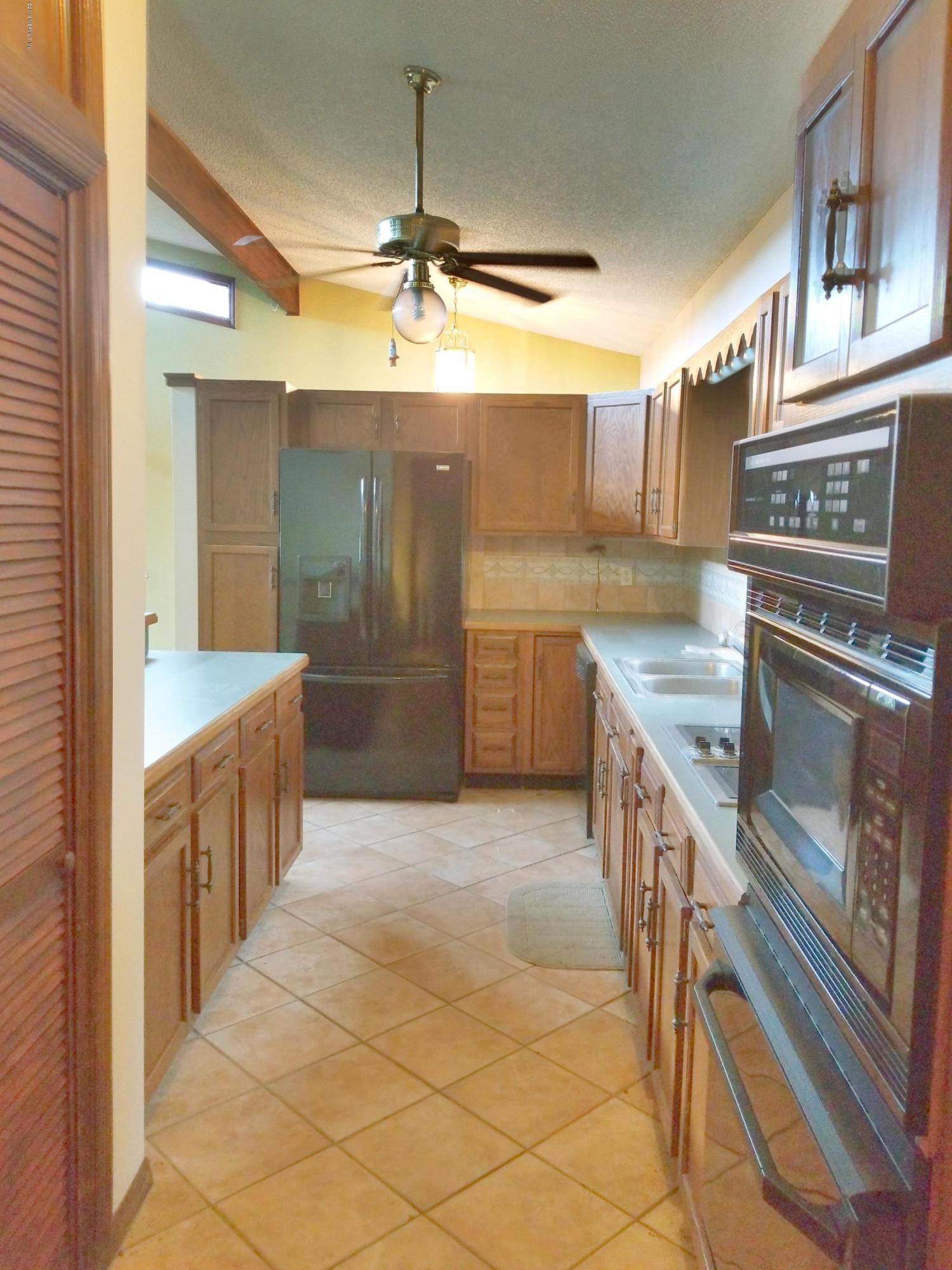 1335 Ryar Road Jacksonville, FL 32216 - Photo 10 of 25 hdr_00570_1