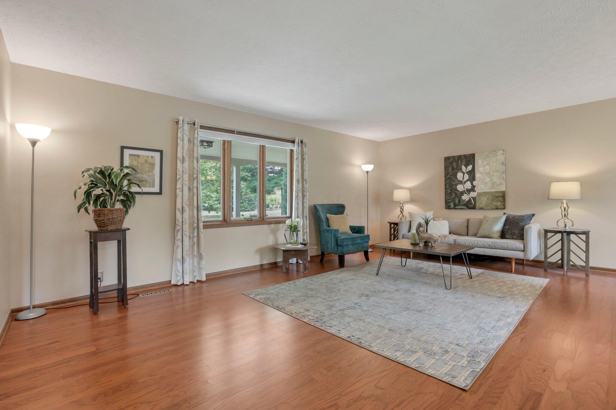 5611 Wilcox Road Dublin, OH 43016 - Photo 5 of 48 5611 Wilcox Road