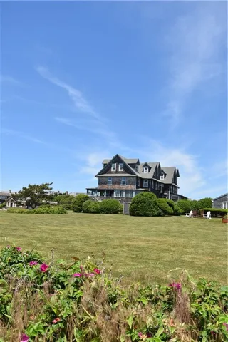 $8,000,000 | 112 Noyes Neck Road, Westerly, RI 02891