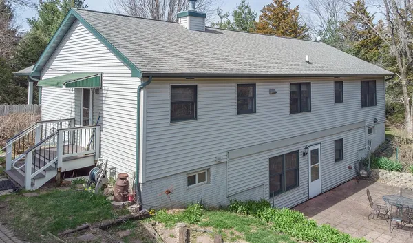 $299,000 | 10293 Getz Road, Mount Carroll, IL 61053