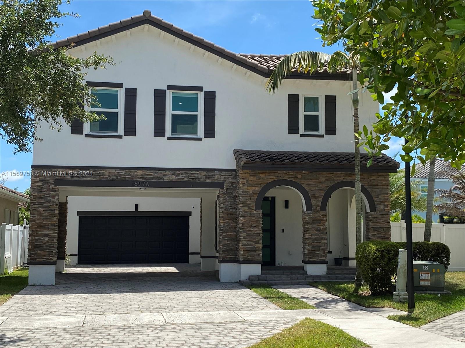 16976 Southwest 90th Terrace Miami, FL 33196 - Photo 1 of 90