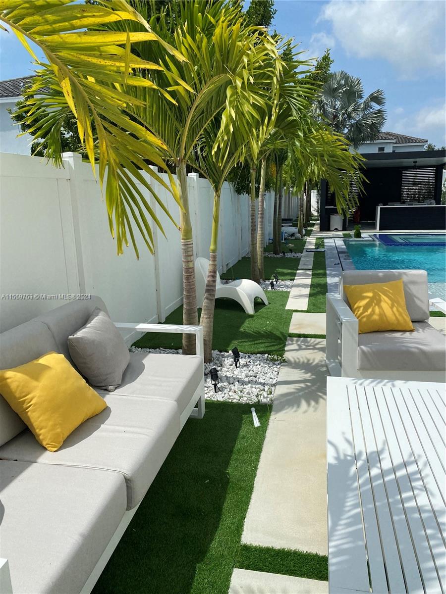 16976 Southwest 90th Terrace Miami, FL 33196 - Photo 19 of 90