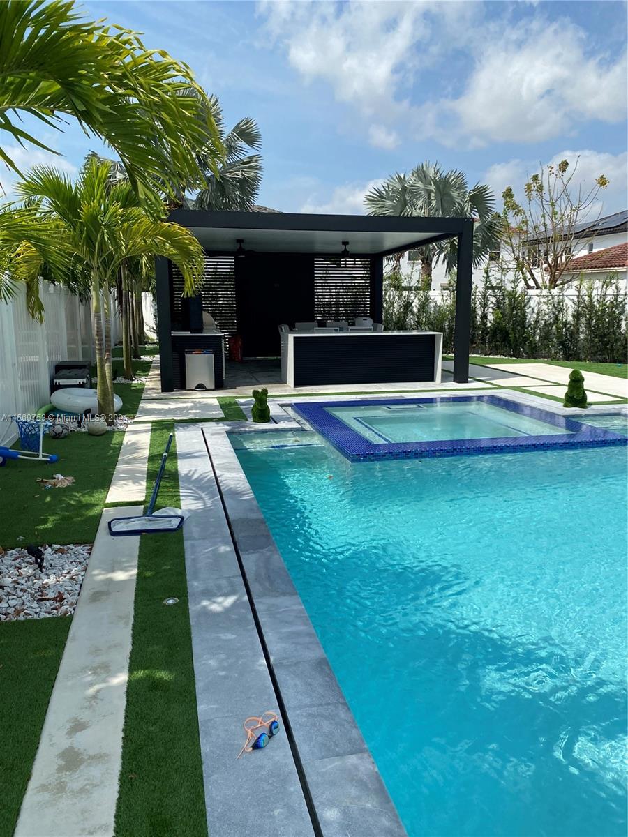 16976 Southwest 90th Terrace Miami, FL 33196 - Photo 20 of 90