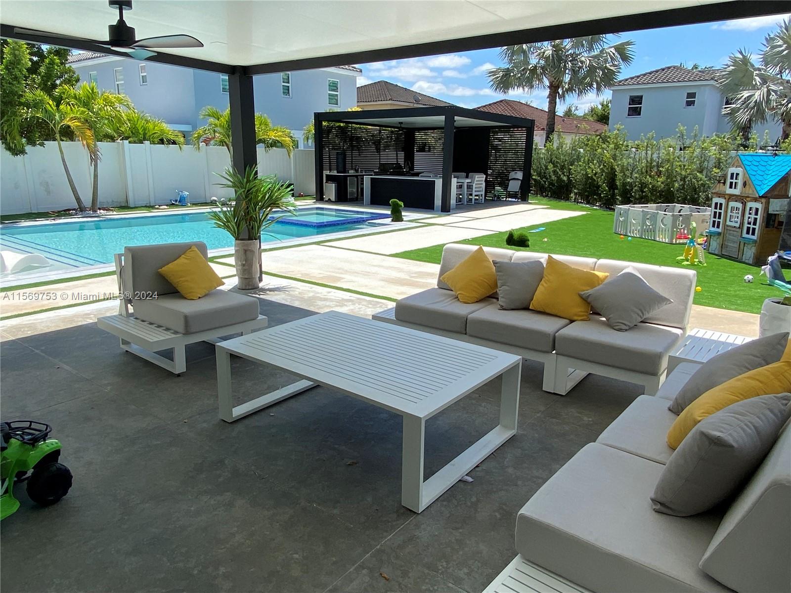16976 Southwest 90th Terrace Miami, FL 33196 - Photo 26 of 90