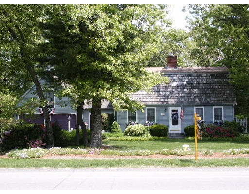 389 Mendon Road North Attleboro, MA 02760 - Photo 3 of 7 Gallery Image 3