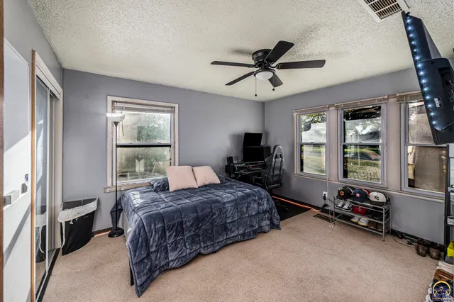 $169,900 | 1730 Southwest 37th Street, Topeka, KS 66611